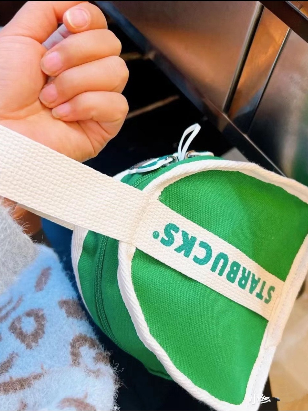 Starb Green and White Mini Canvas Wrist Bag
